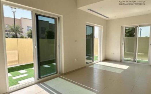 Unfurnished Townhouse for Rent in Dubai Land